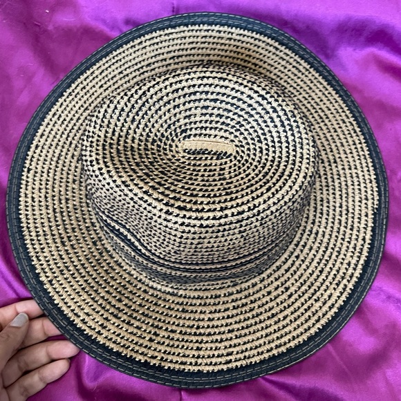 Brand New without tags, Raffia black and tan hat - Picture 4 of 4